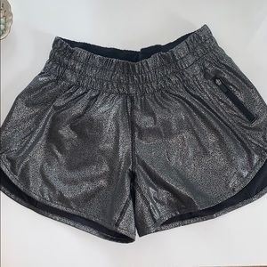 Lululemon Tracker Short V 4”